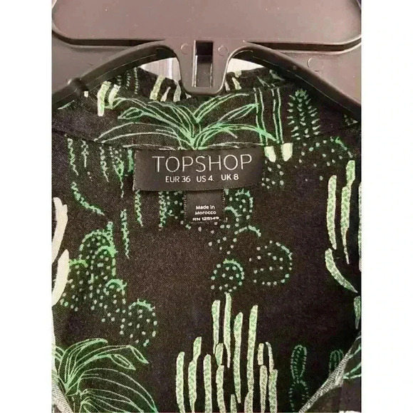 Like new
topshop Women's Cacti Print Button Down Blouse Sz 4 - Like New‎ - Picture 5 of 6